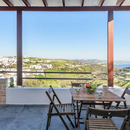 Sunny Deluxe Jacuzzi Апартаменты *