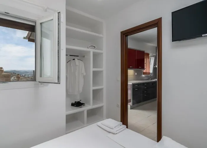 Sunny Deluxe Jacuzzi Lejlighed