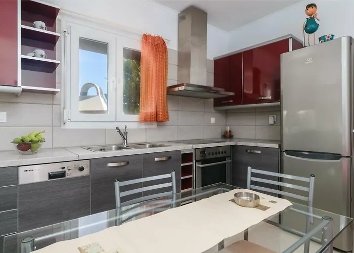 Sunny Deluxe Jacuzzi Lejlighed *